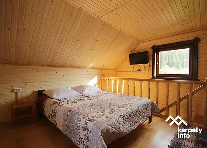 орхідея Luxe Synevyrsʼka Polyana
